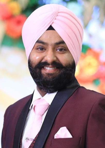 Portrait of Puneet Virdi